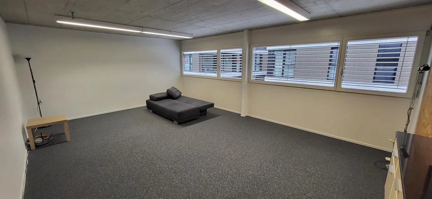 Espace de bureau attrayant à louer - Photo 1 sur 8