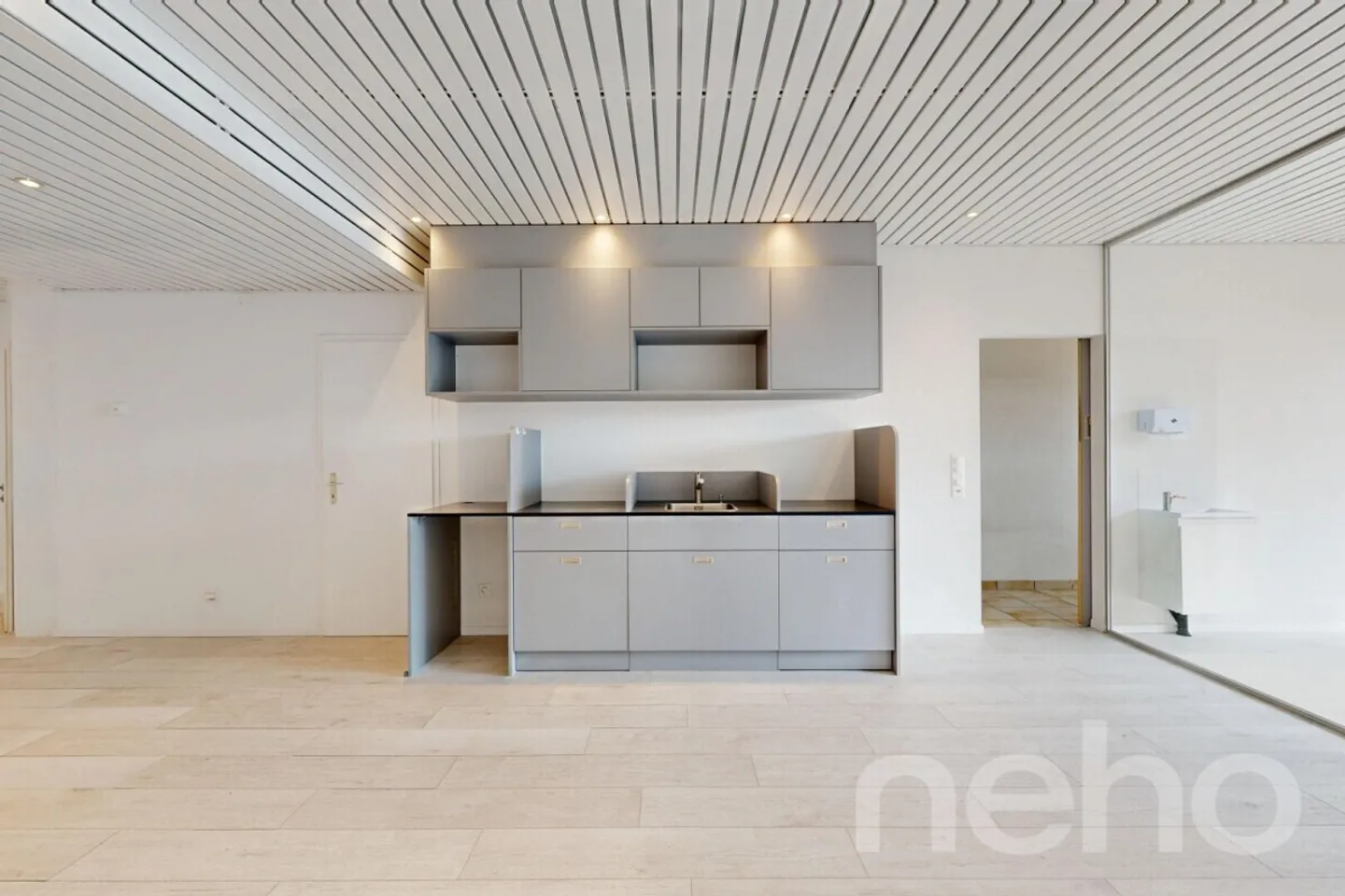 Immeuble mixte avec locaux commerciaux et appartement 3.5 pièces - Foto 4 di 12