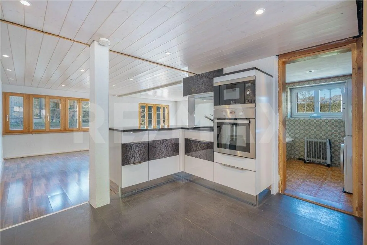(Casa di vacanza) Casa semi-indipendente con 5.5 stanze per artigiani hobbisti creativi - Foto 5 di 13