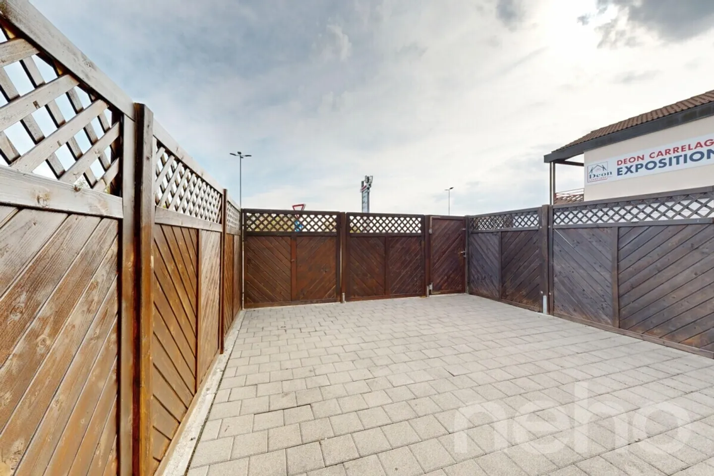 Immeuble mixte avec locaux commerciaux et appartement 3.5 pièces - Foto 10 di 12