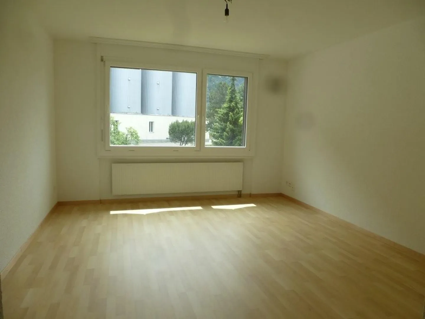 Cozy 1 bedroom apartment in a central location - Photo 1 of 6