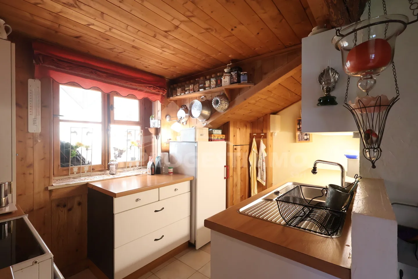 BEAUTIFUL APARTMENT WITH A VIEW OF THE GRAND CHAVALARD - Photo 6 of 10