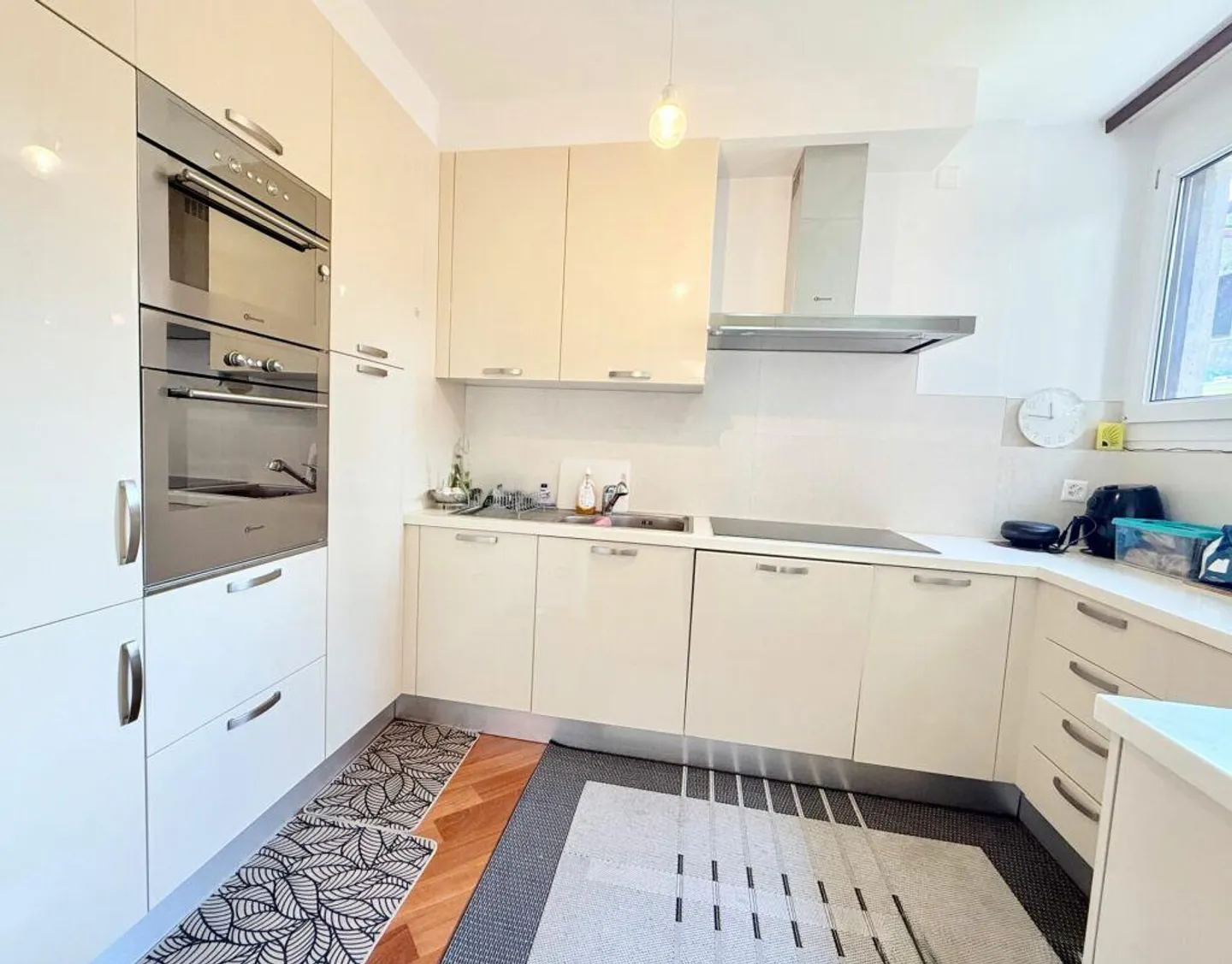 Geräumige Wohnung mit Terrasse - Foto 5 von 8
