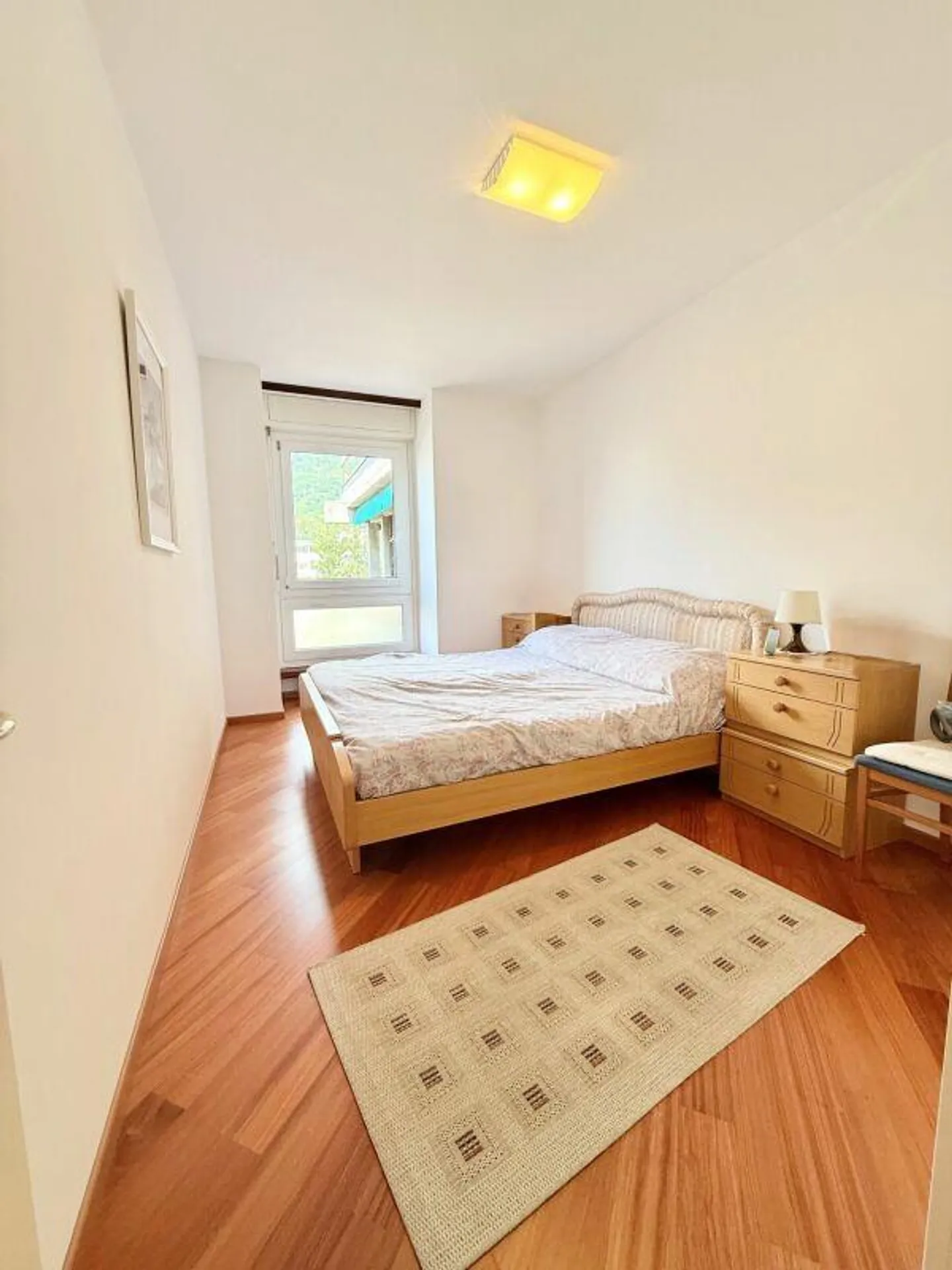 Geräumige Wohnung mit Terrasse - Foto 6 von 8