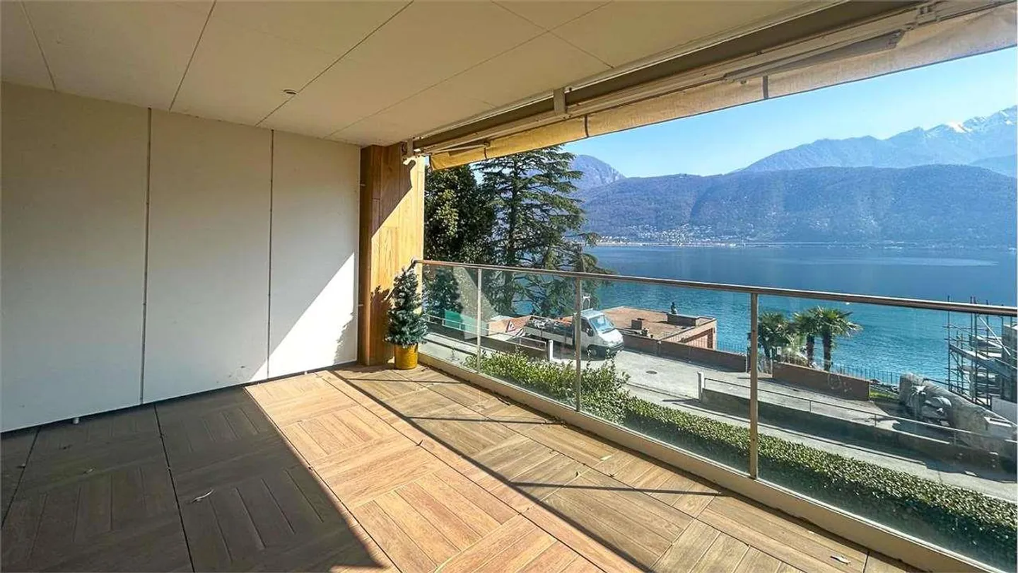 MELIDE: GERÄUMIGE 5,5 ZIMMER MIT SEEBLICK - Foto 1 von 10