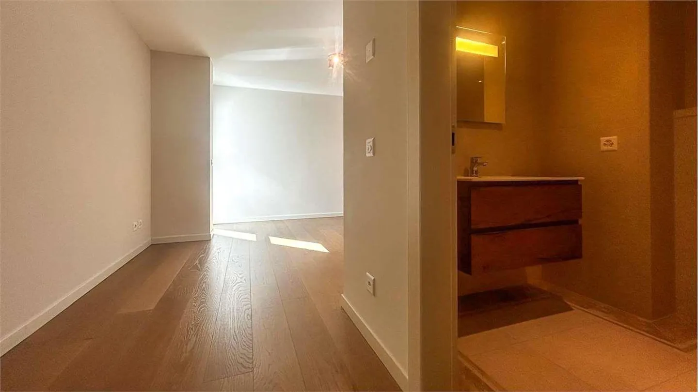 MELIDE: GERÄUMIGE 5,5 ZIMMER MIT SEEBLICK - Foto 9 von 10