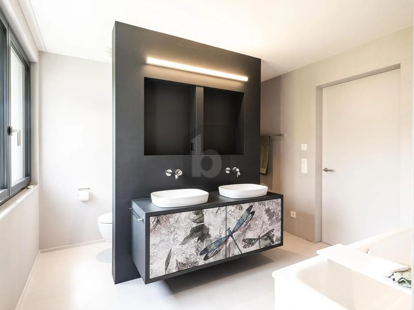 LUXURIOUS FIRST OCCUPANCY WITH TERRACE - Photo 2 of 6