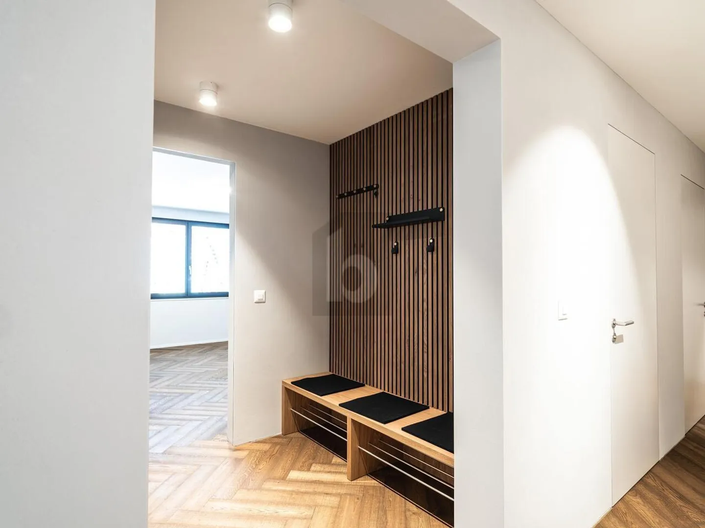 LUXURIOUS FIRST OCCUPANCY WITH TERRACE - Photo 3 of 6