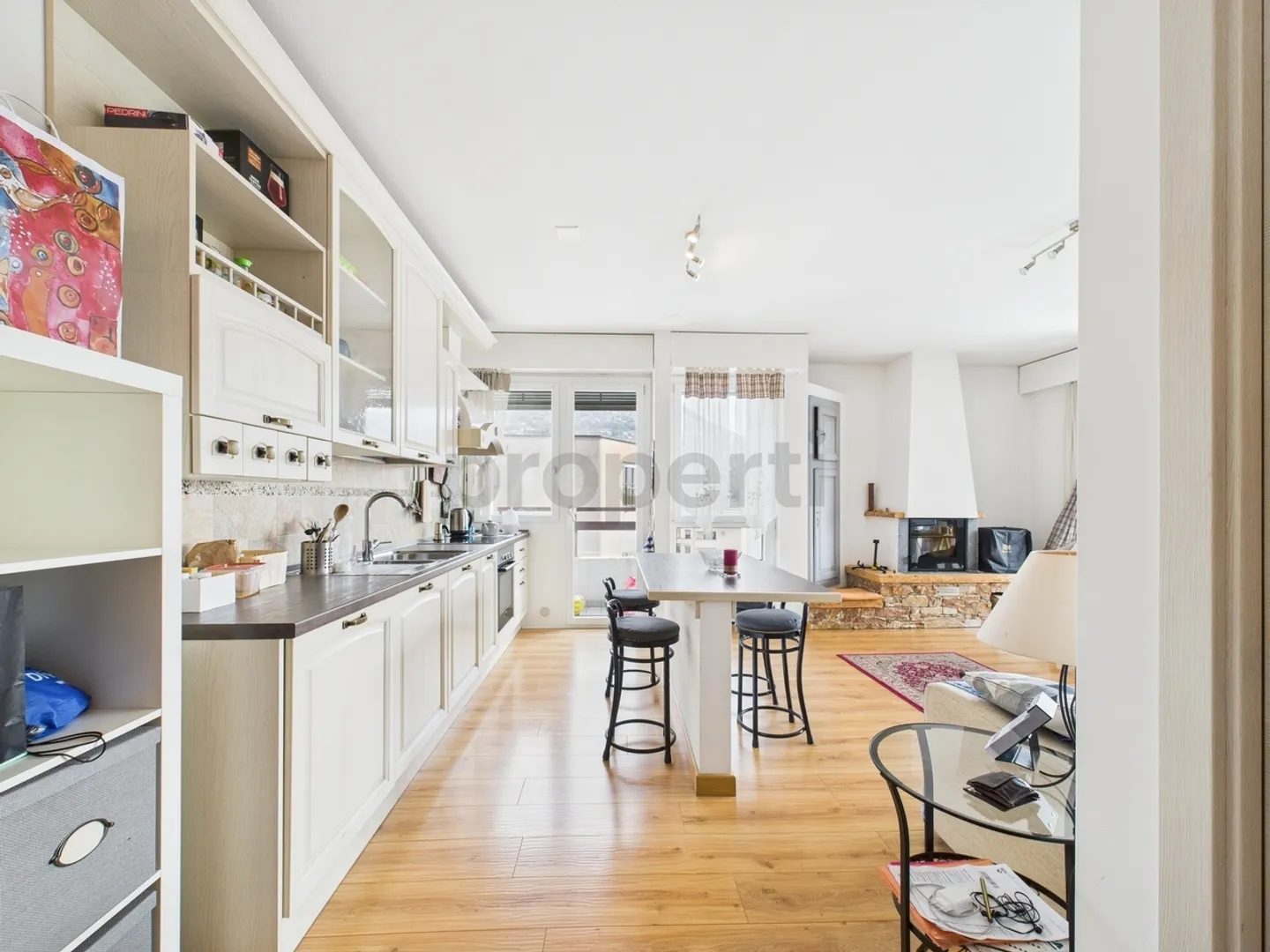 LUGANO-MOLINO NUOVO Appartement penthouse de 2,5 pièces confortable avec terrasse privée - excellent investissement - Photo 2 sur 11
