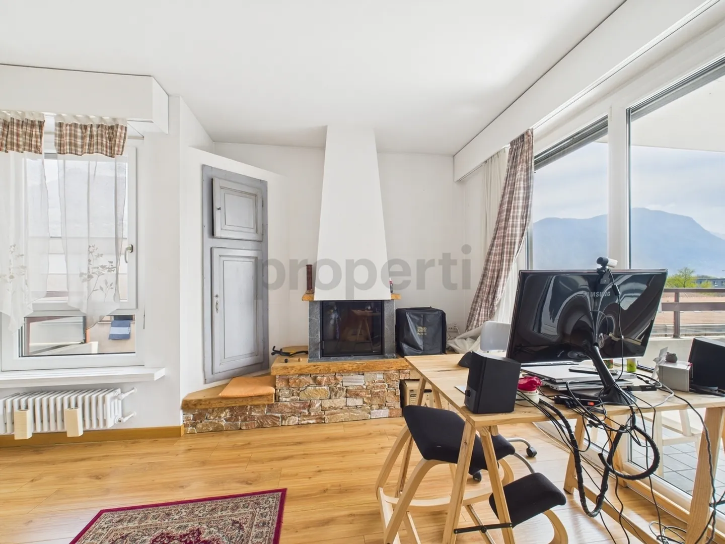 LUGANO-MOLINO NUOVO Appartement penthouse de 2,5 pièces confortable avec terrasse privée - excellent investissement - Photo 5 sur 11