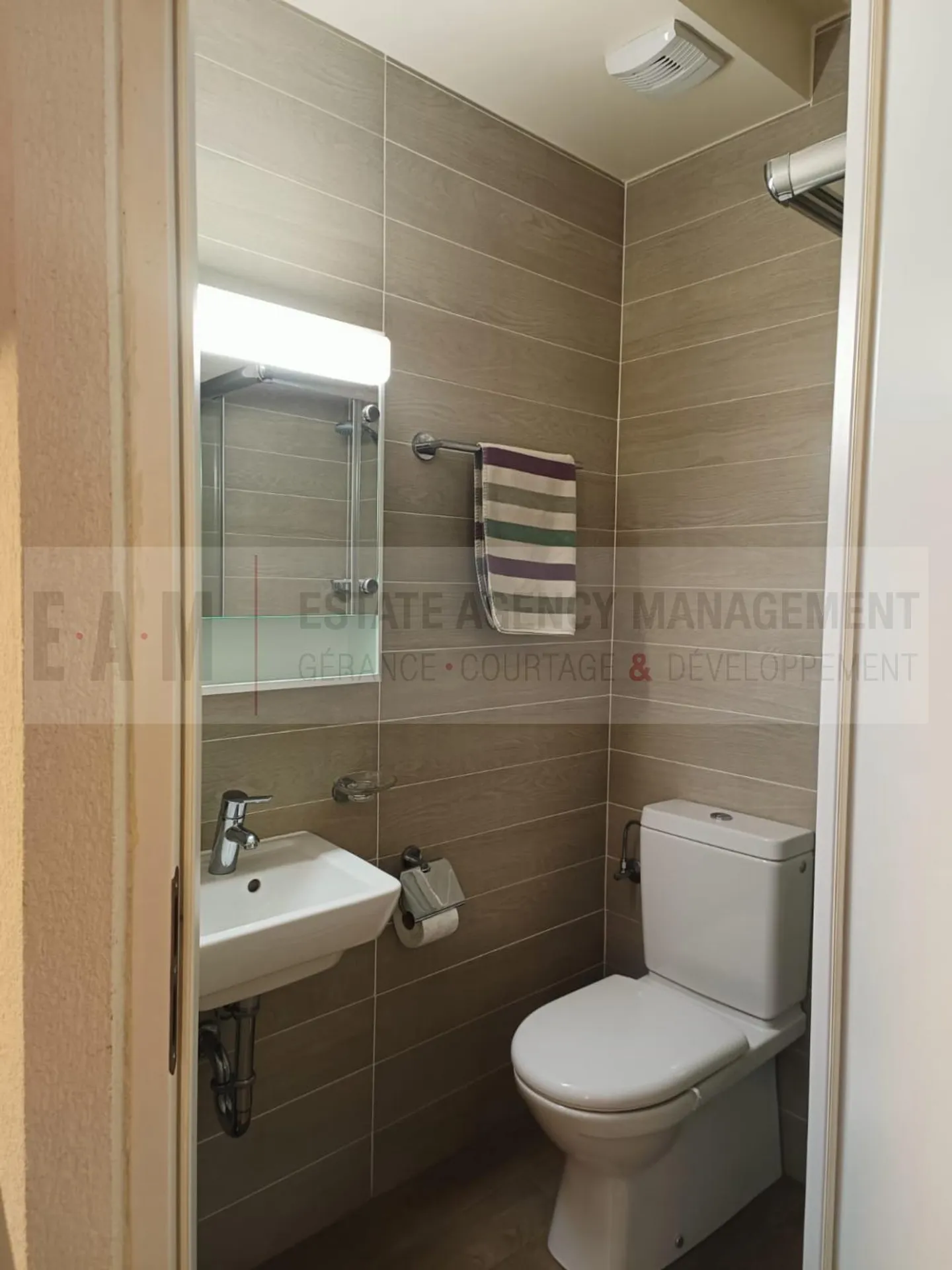 Charming Studio in Plainpalais - Photo 6 of 6