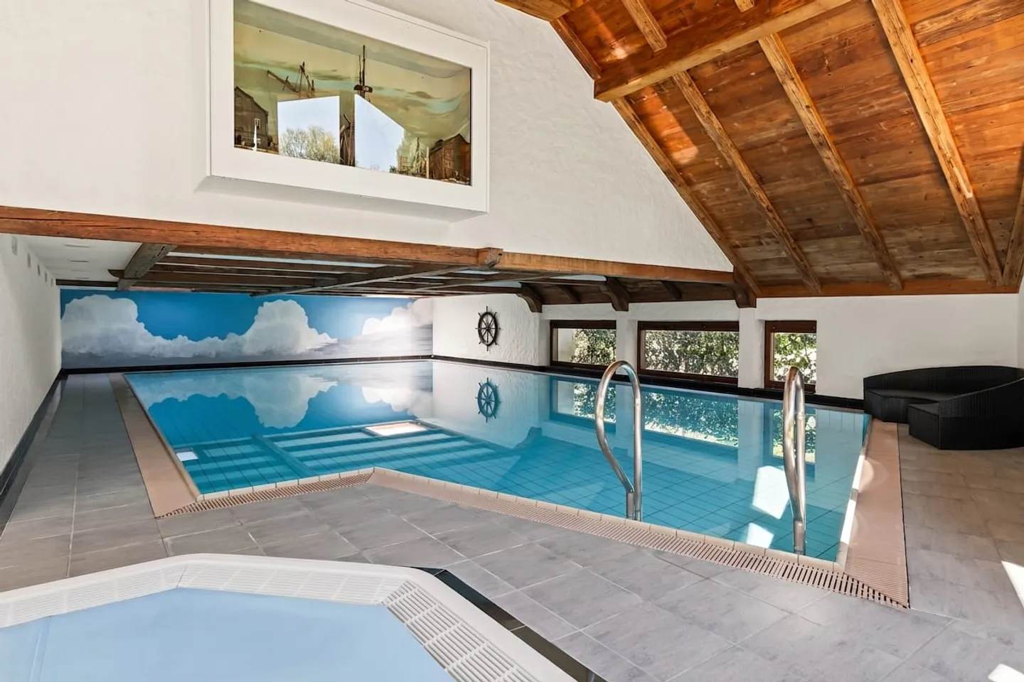 Elegant 7-Room Villa in Langenthal - Photo 1 of 11