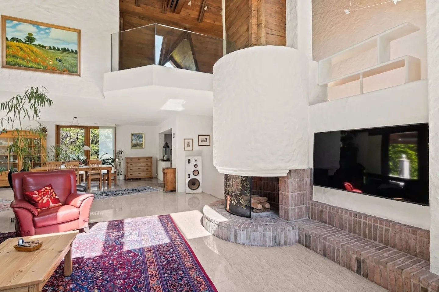 Elegant 7-Room Villa in Langenthal - Photo 2 of 11