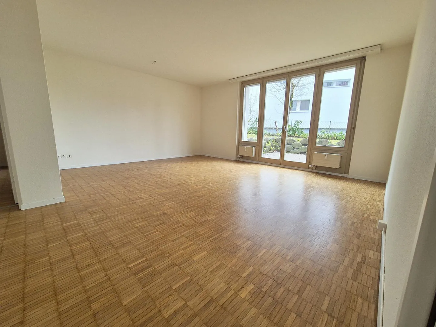 2.5-room apartment with hobby room and garden - Photo 2 of 8