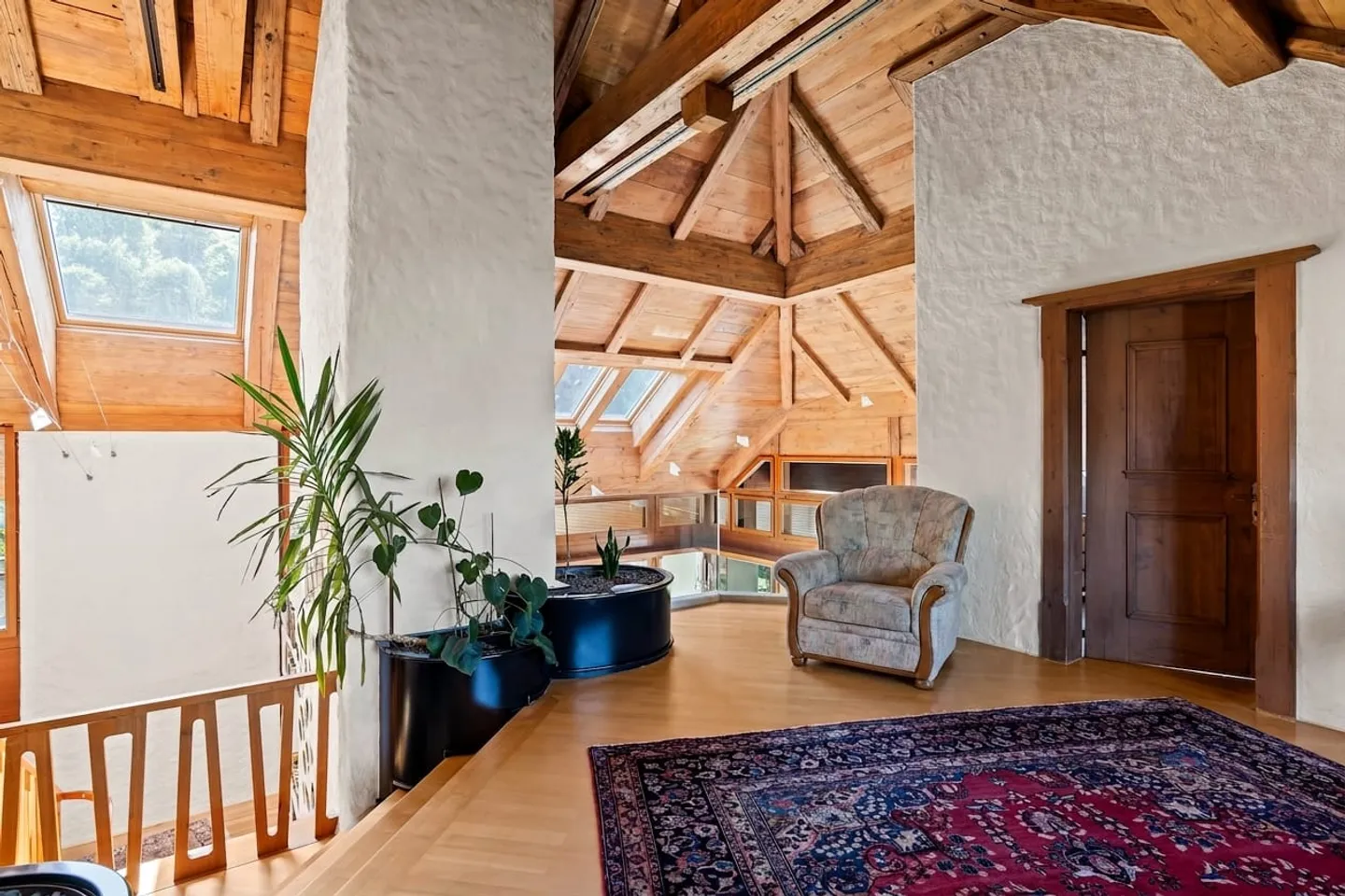 Elegant 7-Room Villa in Langenthal - Photo 7 of 11