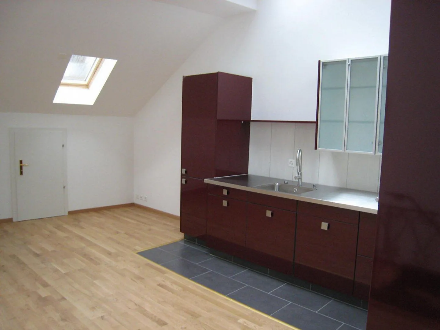 Helle Dachwohnung in Thun - Foto 3 von 6