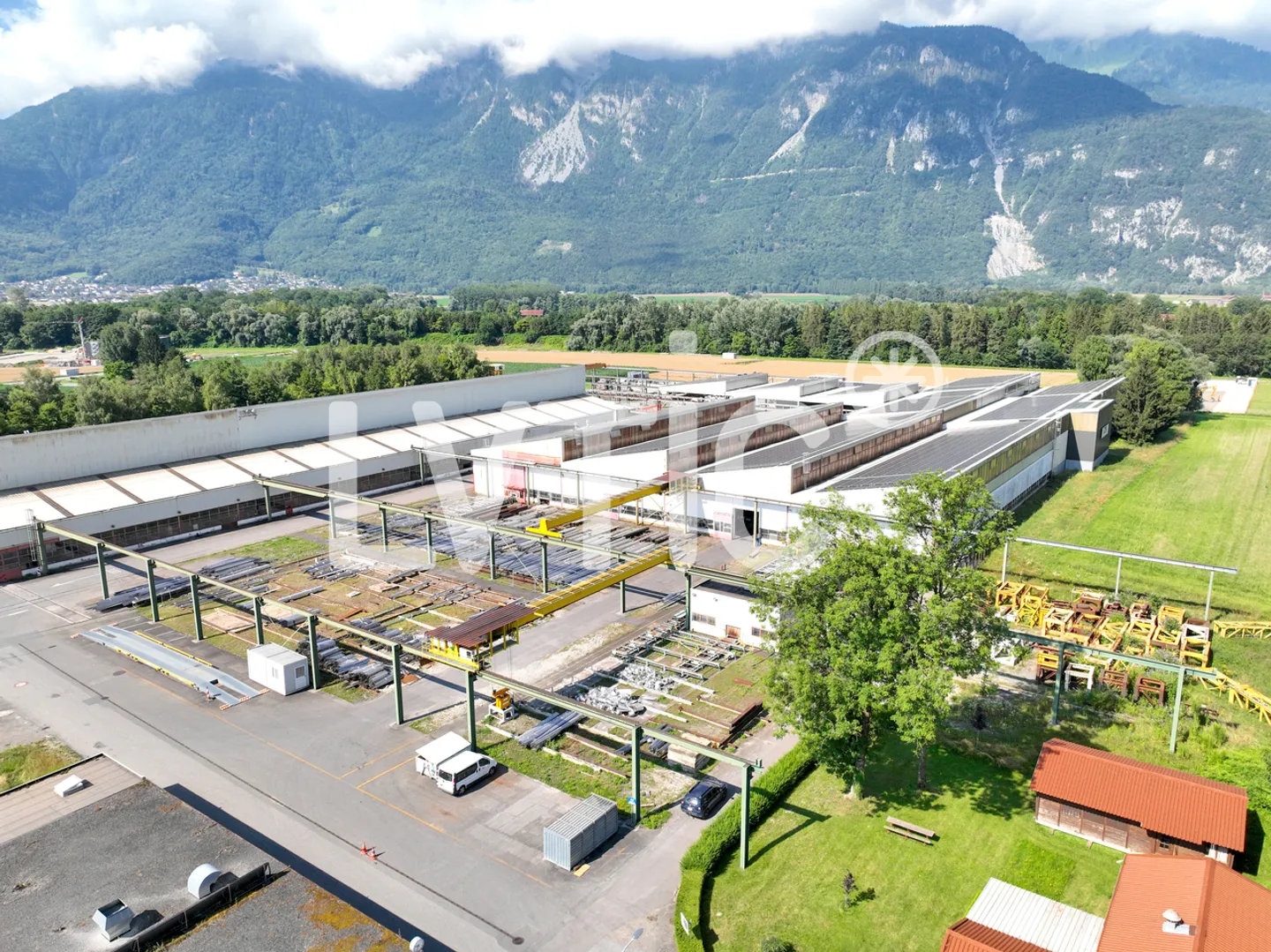 Couverts industriels de 2800 m2 divisibles à louer à Aigle - Photo 7 sur 13