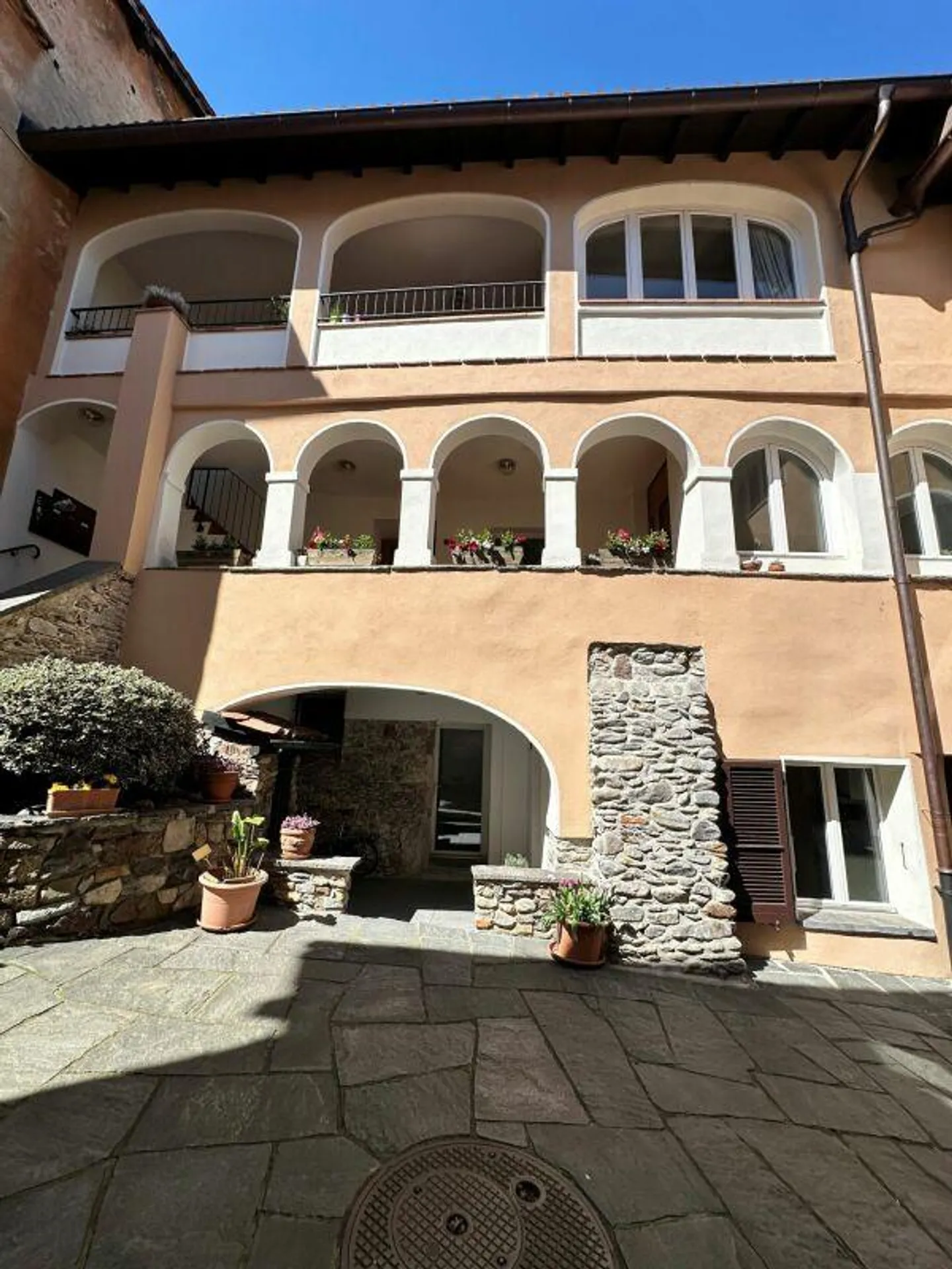 Incantevole 3 locali in casa storica vicino al lago - Photo 11 of 12