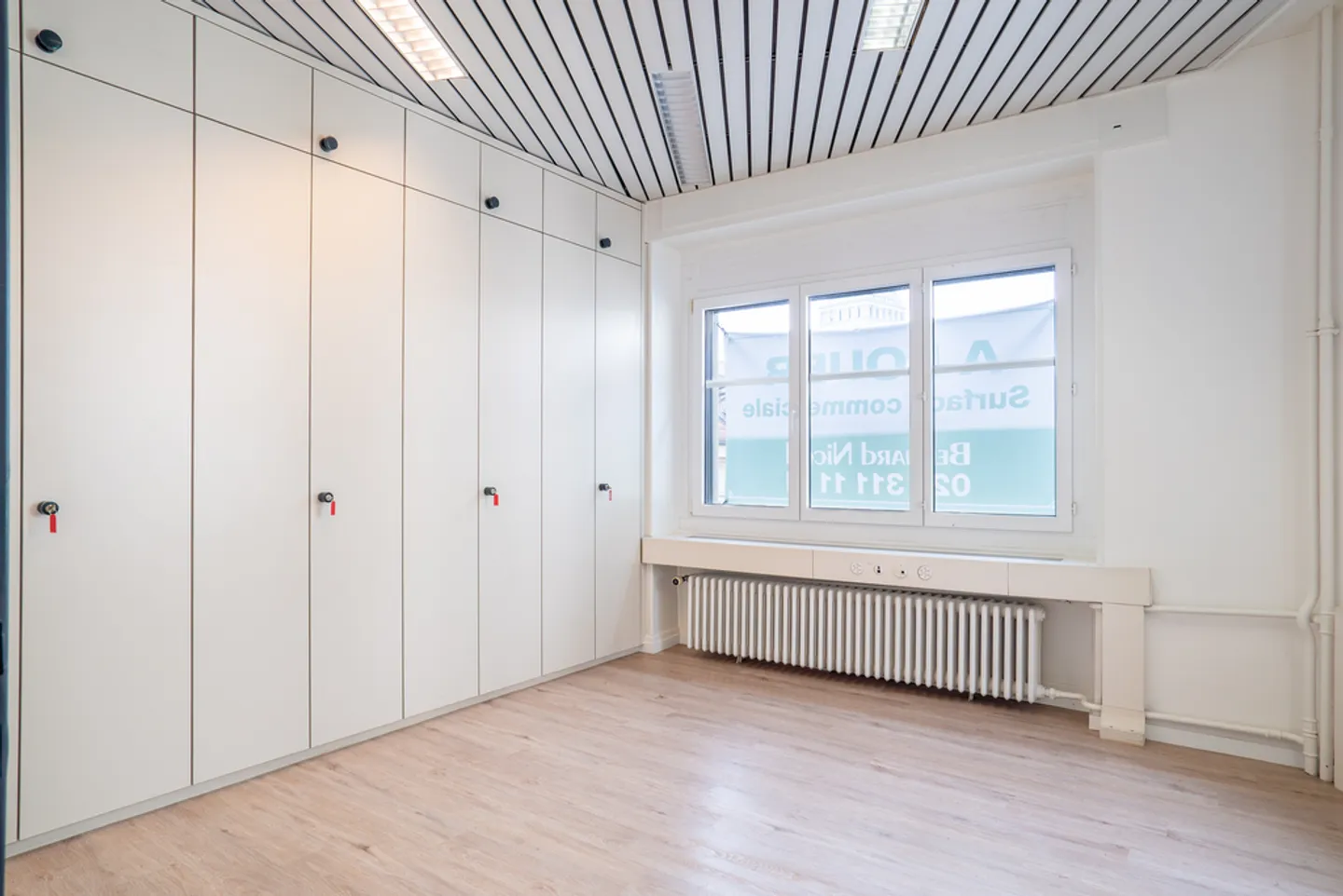 Spacious Office Near St-Laurent - Photo 11 of 11