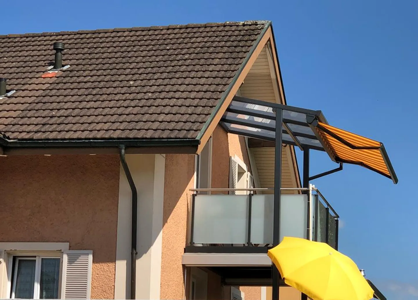 Charmante Wohnung in 2-Familienhaus - Foto 2 von 7