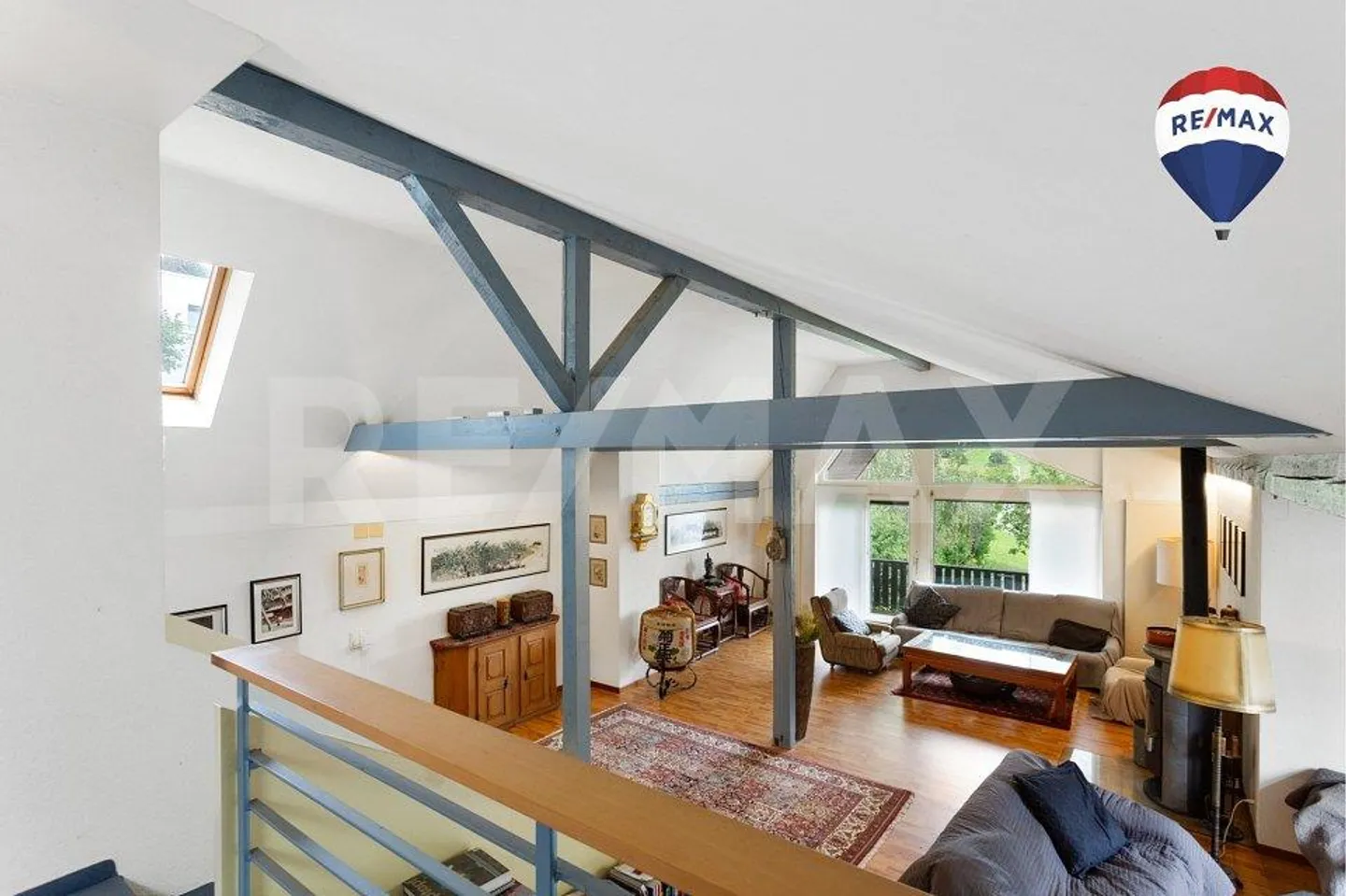 7-room house - Photo 1 of 12