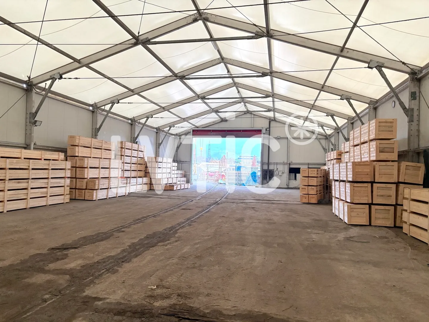 Capannoni, magazzini, laboratori di 15.000 m2 divisibili in affitto ad Aigle - Foto 18 di 26