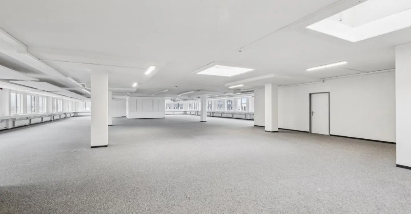 I tuoi nuovi spazi commerciali con connettività e flessibilità ottimali! - Foto 3 di 13