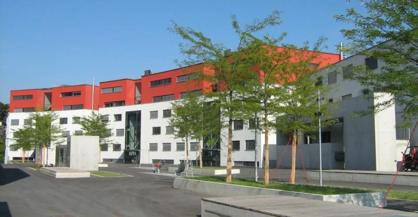 Spazioso loft duplex con balcone. - Foto 1 di 2