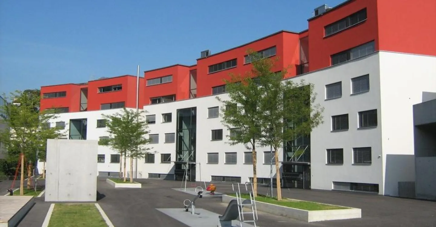 Spazioso loft duplex con balcone. - Foto 2 di 2