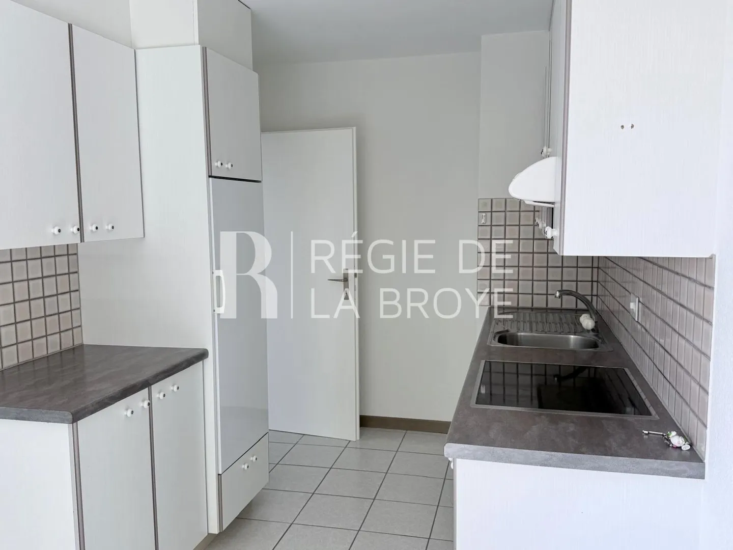 Appartement avec 3.5 pièces au 1er étage à Hauteville - Photo 2 sur 10