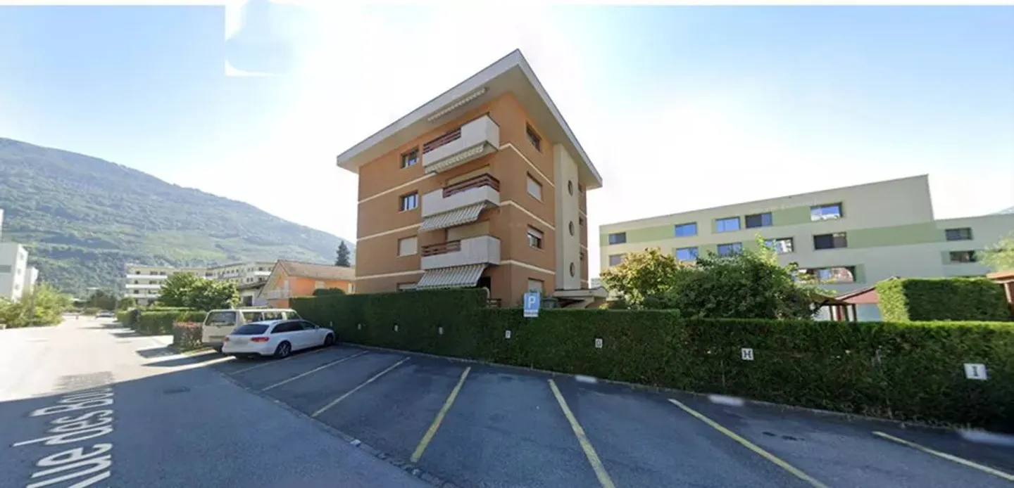 Spacieux et lumineux appartement de 4.5 pièces situé au 1er étage - Photo 1 sur 1