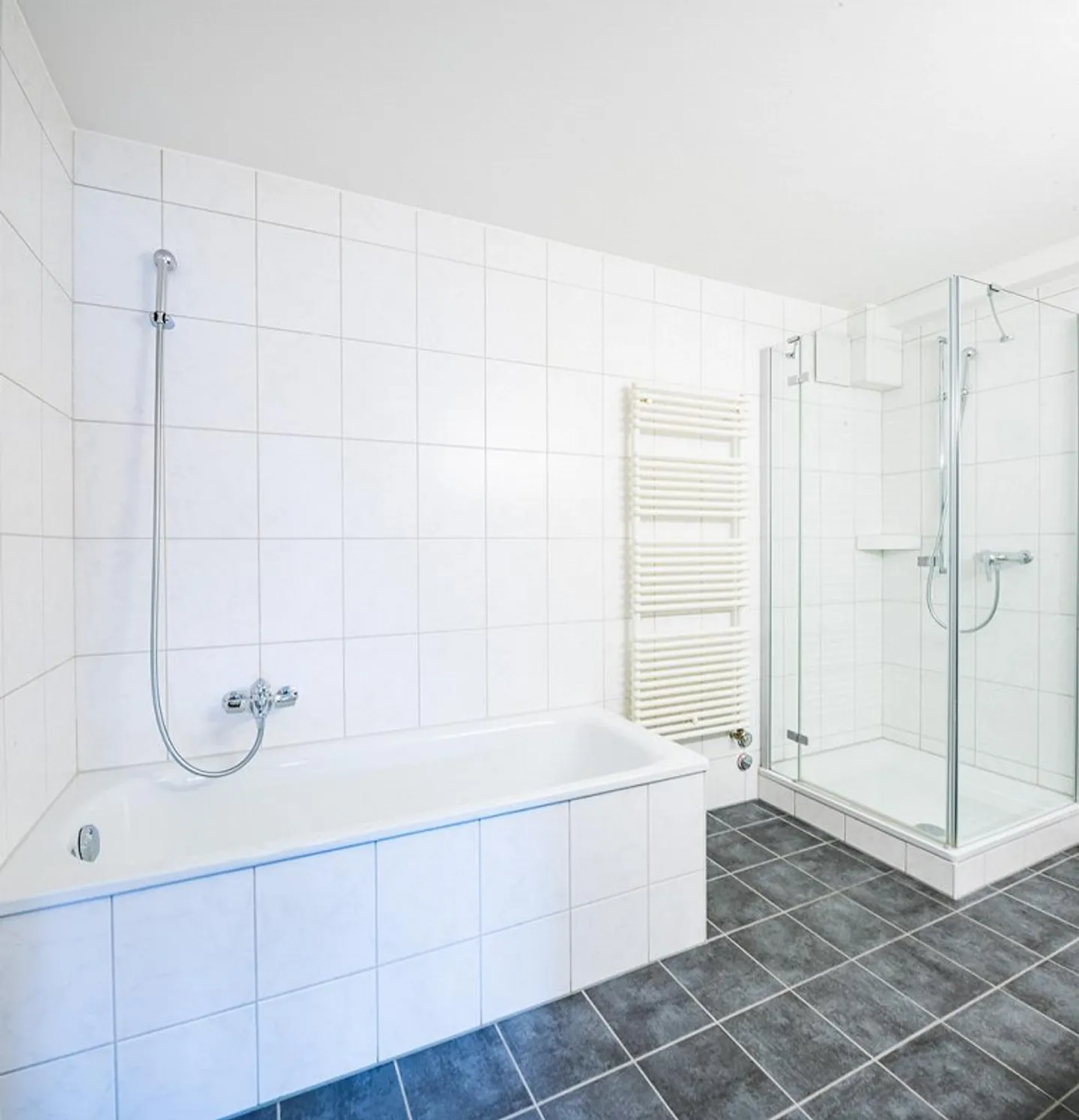 Charmante appartement 3.5 pièces au cœur de la vieille ville de Schaffhouse - Photo 9 sur 11