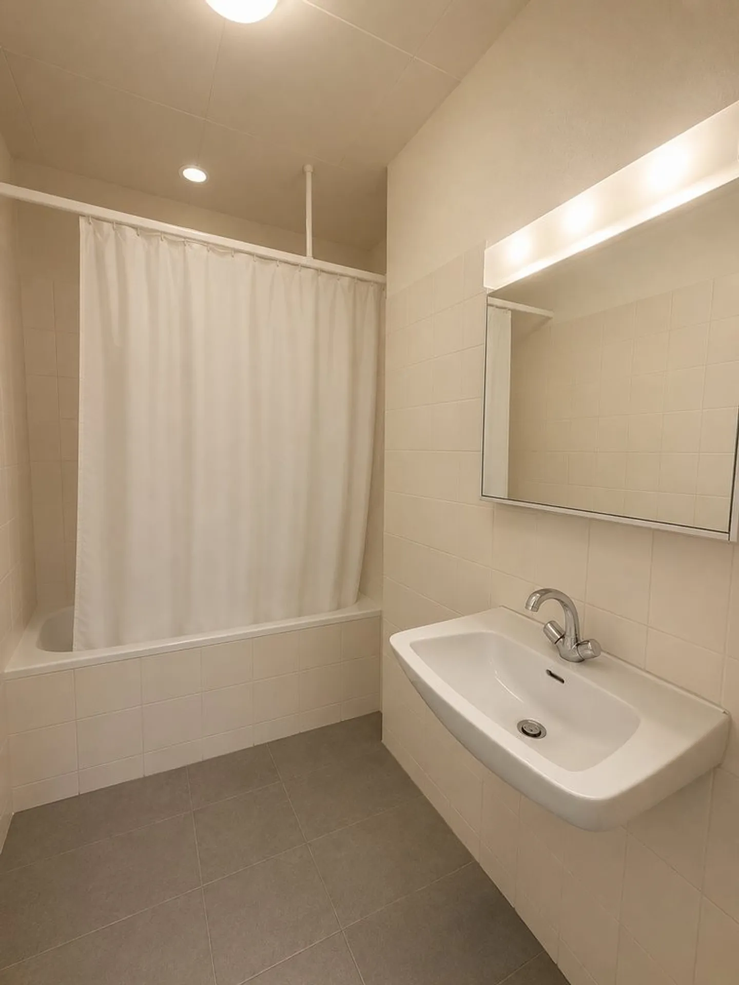 Appartement de quatre pièces à louer à Lausanne - Photo 6 sur 7