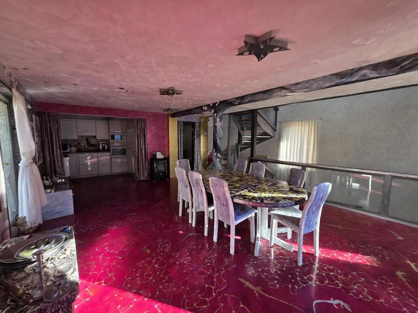 SPACIOUS AND SUNNY IN A QUIET LOCATION - Photo 5 of 6