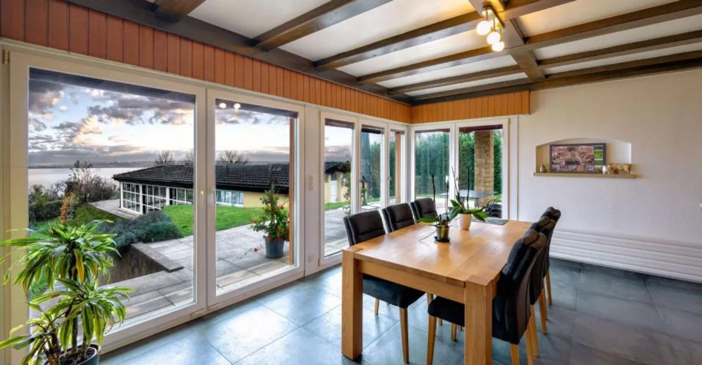 Villa exceptionnelle avec piscine - Photo 6 sur 13