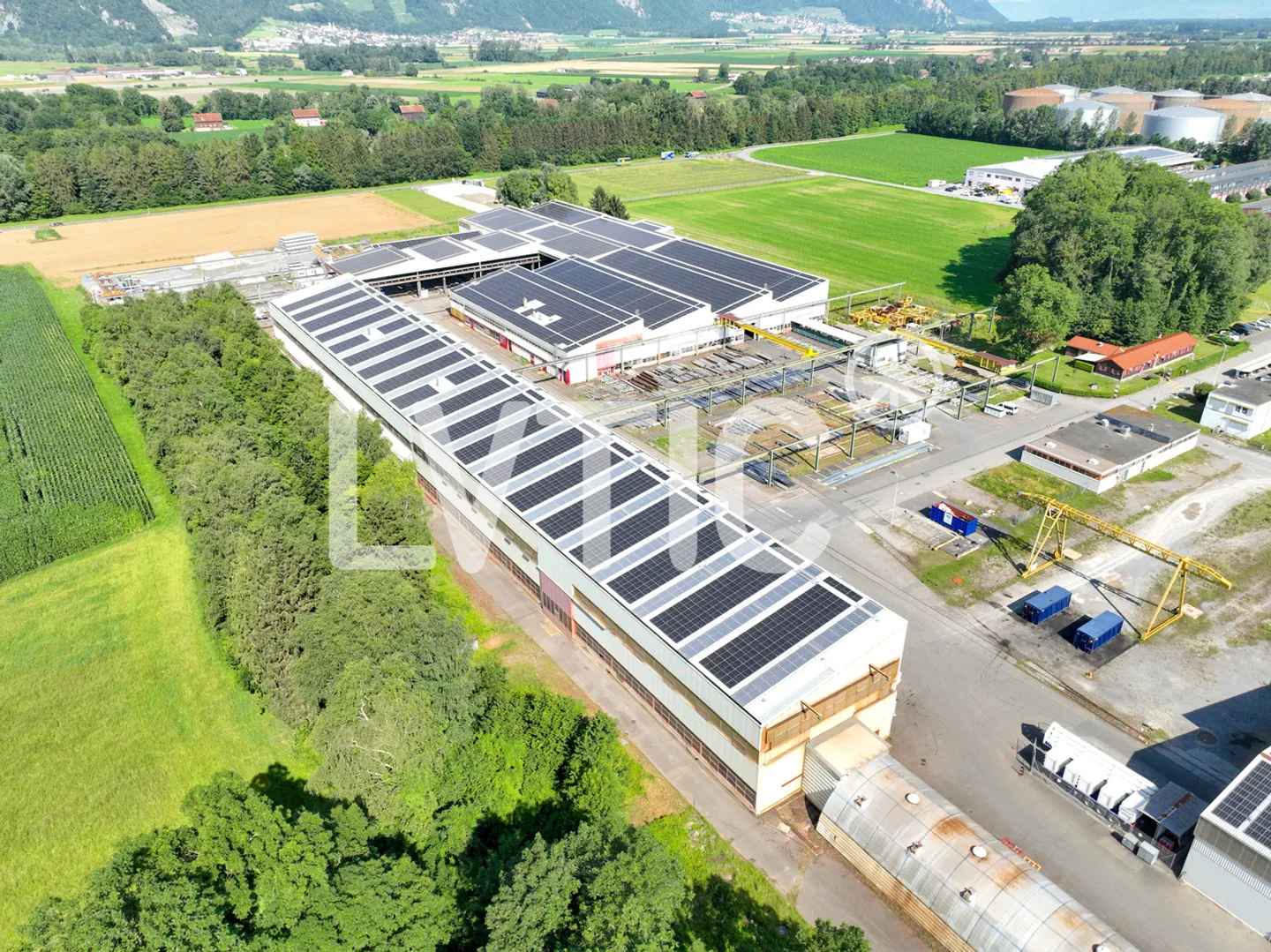 Couverts industriels de 2800 m2 divisibles à louer à Aigle - Photo 5 sur 13
