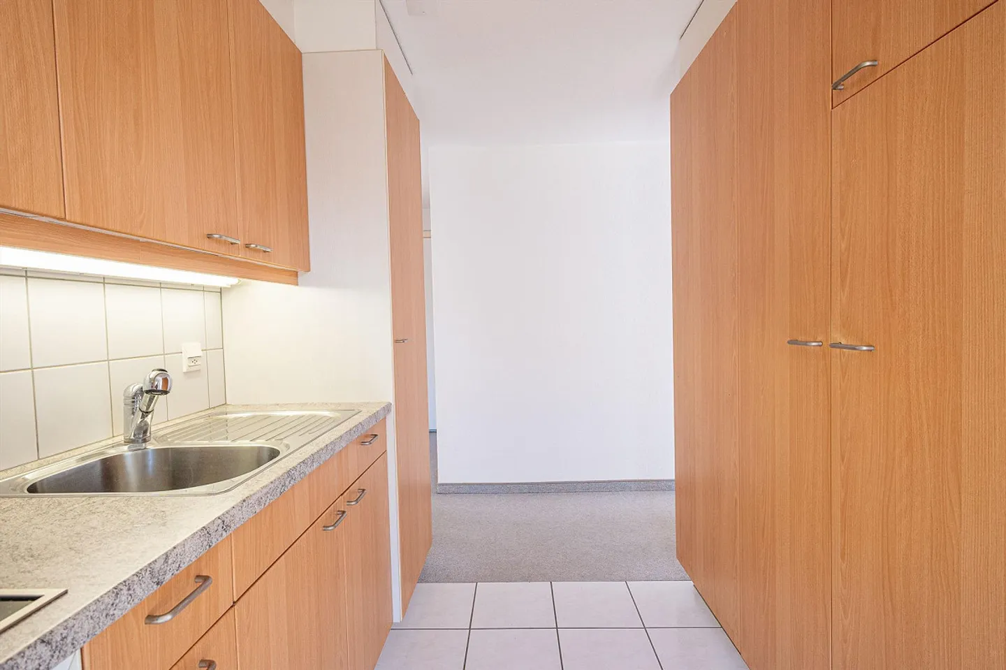 Helle 2.5-Zimmer-Gartenwohnung mit Sitzplatz in Toffen - Foto 2 von 13