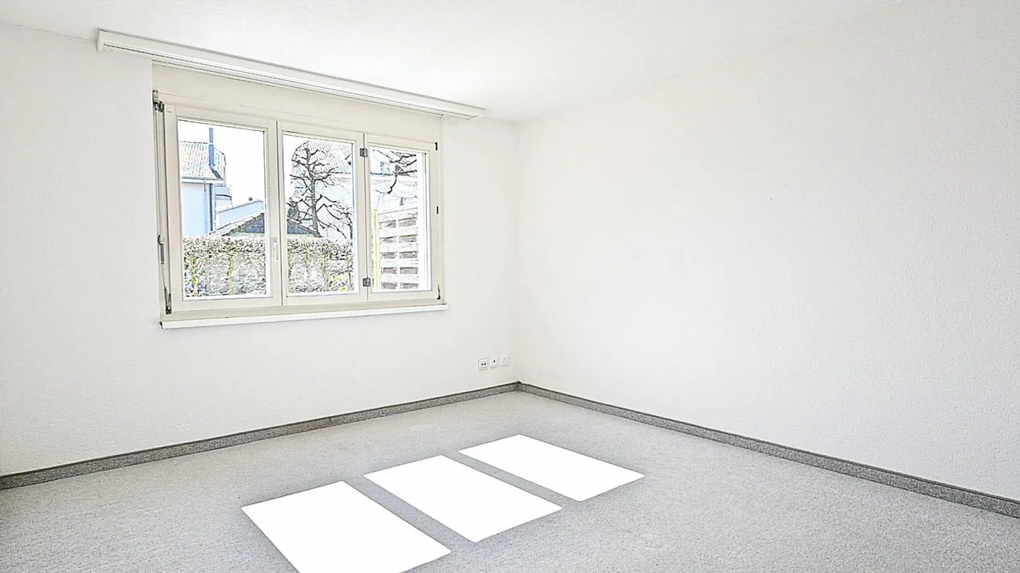 Helle 2.5-Zimmer-Gartenwohnung mit Sitzplatz in Toffen - Foto 8 von 13