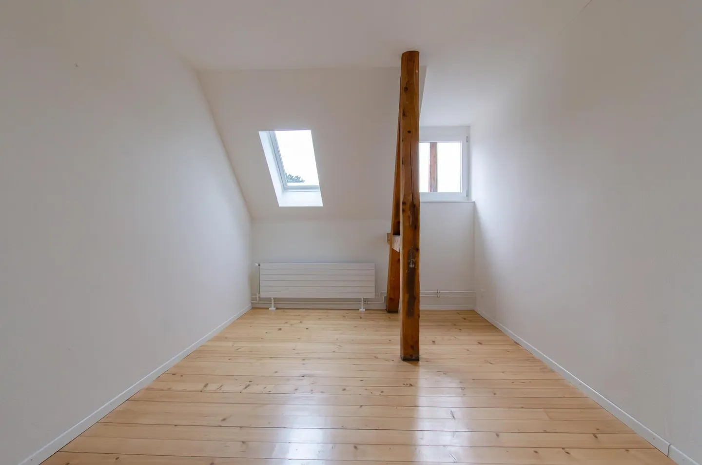 Charmante appartement sous les combles de 4,5 pièces - Photo 12 sur 13