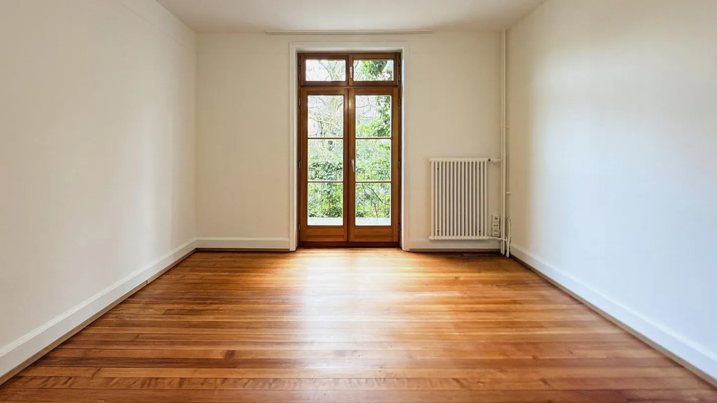 Stylish 6-Room Townhouse in Basel-St. Johann - Photo 8 of 12