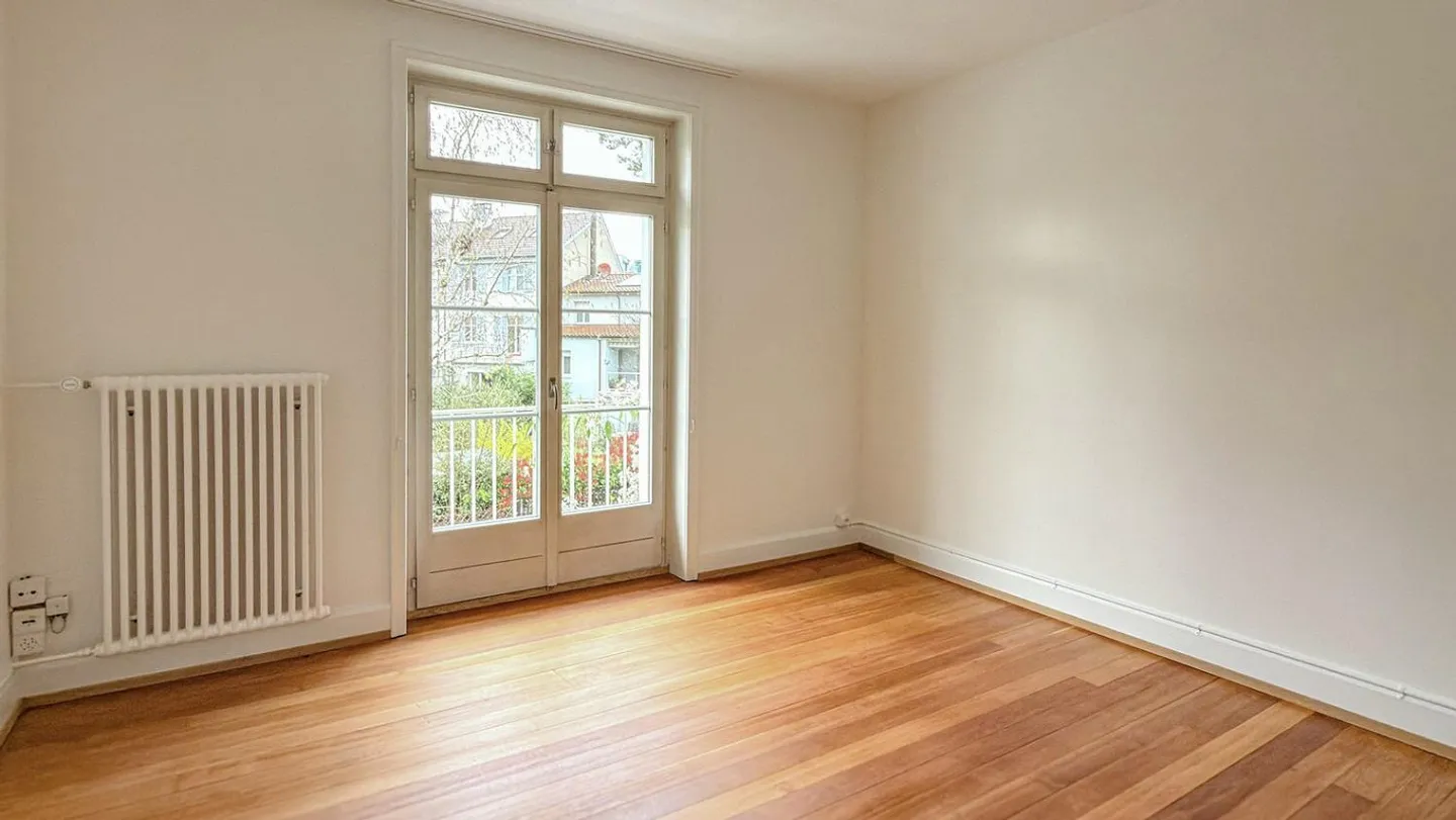 Stylish 6-Room Townhouse in Basel-St. Johann - Photo 7 of 12