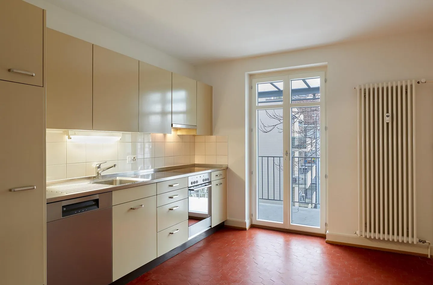 Appartement lumineux de 2,5 pièces dans le quartier de Rosental - Photo 2 sur 7