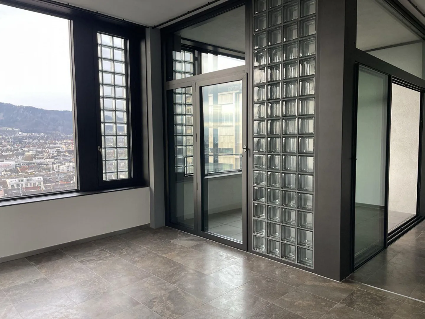 Europaallee - Top view over the rooftops of Zurich - Photo 9 of 13