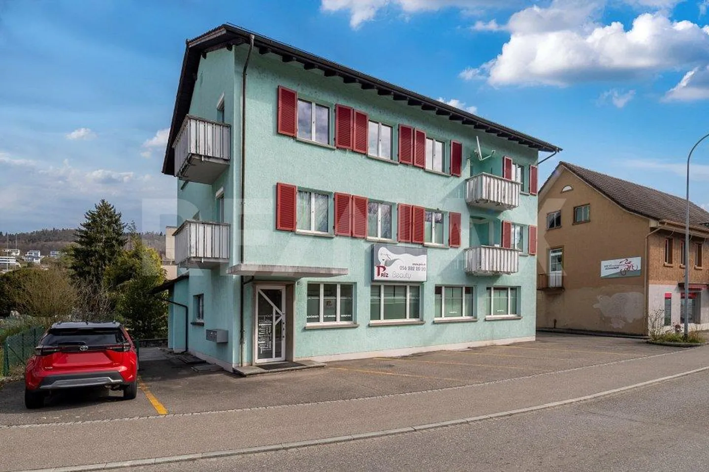 Affascinante casa plurifamiliare a Nussbaumen AG - Foto 1 di 13