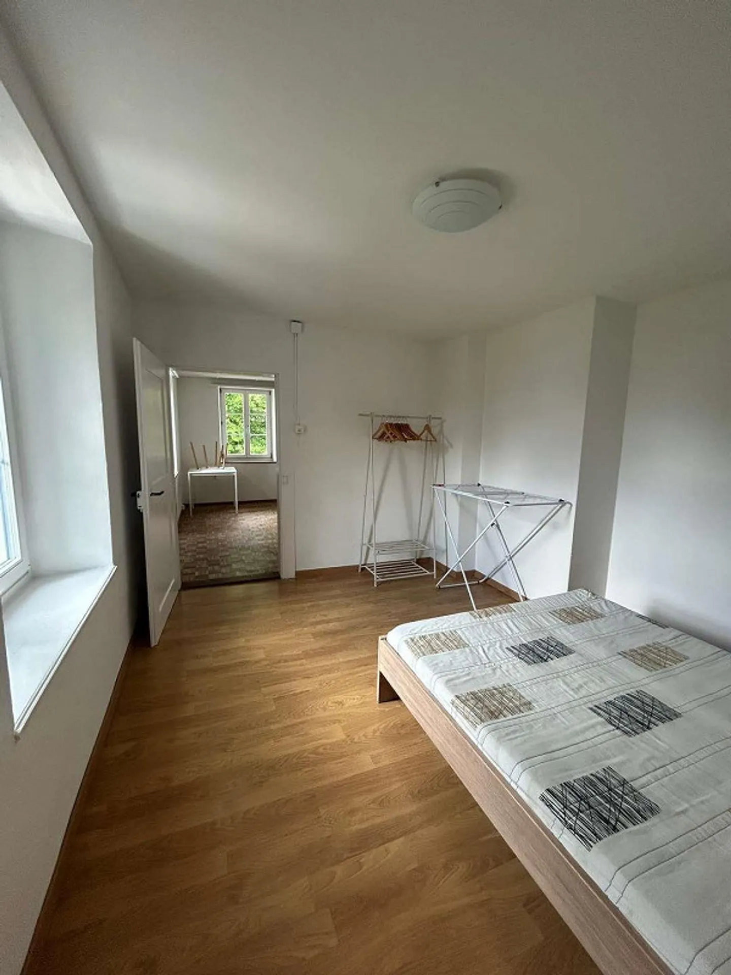 Charming studio in a central location - Photo 4 of 4