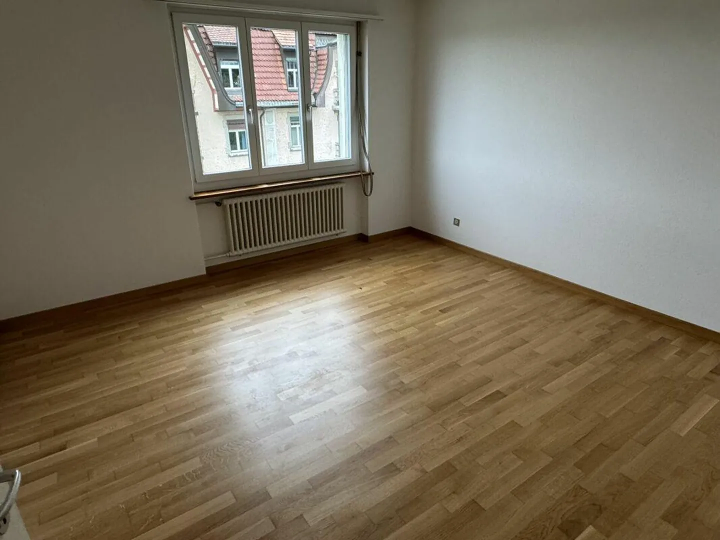Appartement spacieux de 3,5 pièces avec vue - Photo 5 sur 8