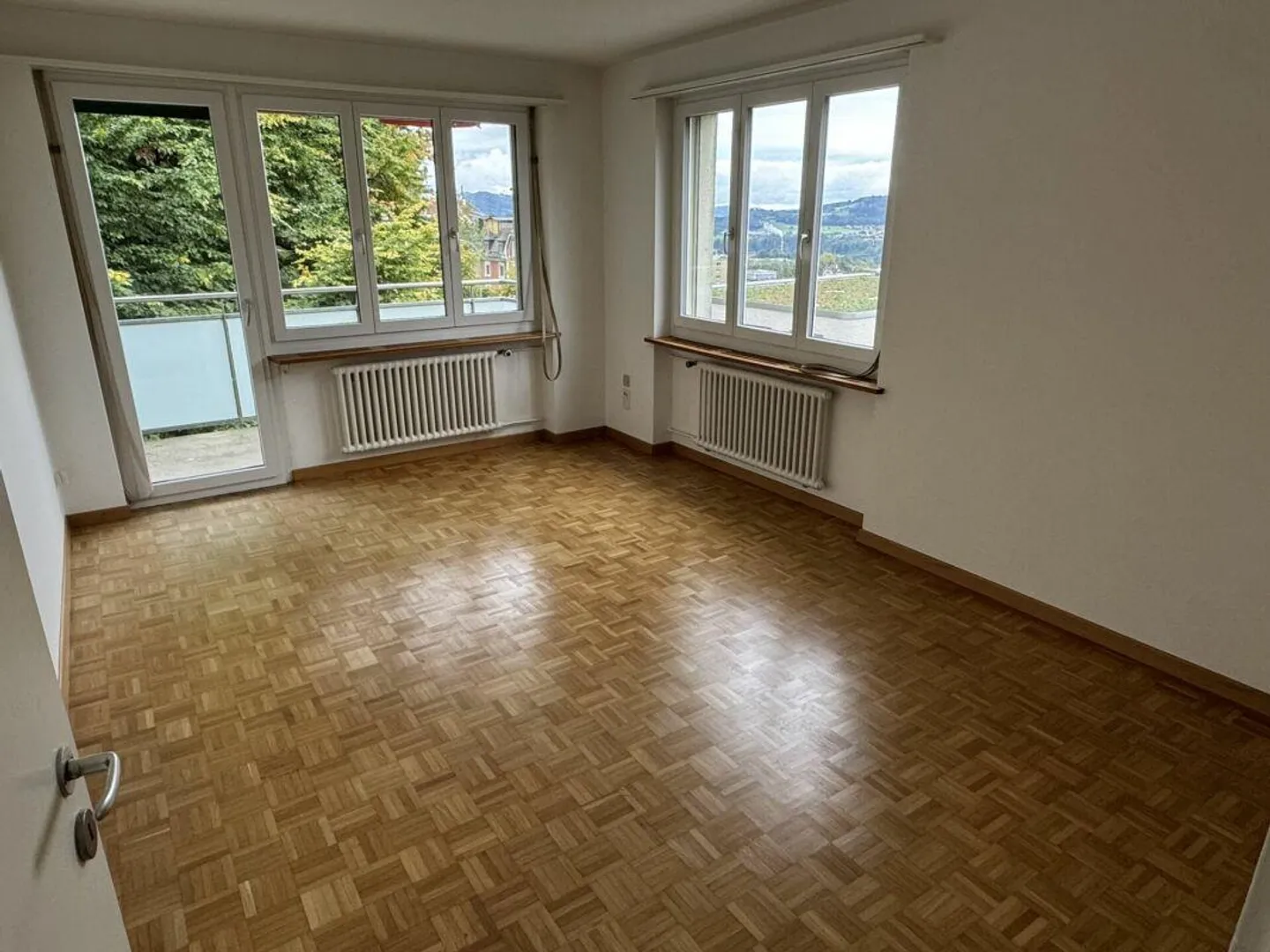 Appartement spacieux de 3,5 pièces avec vue - Photo 6 sur 8