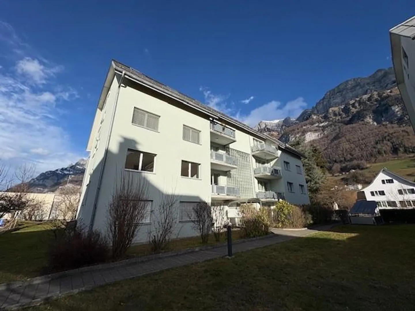 Appartement lumineux 4.5 pièces - Photo 1 sur 14