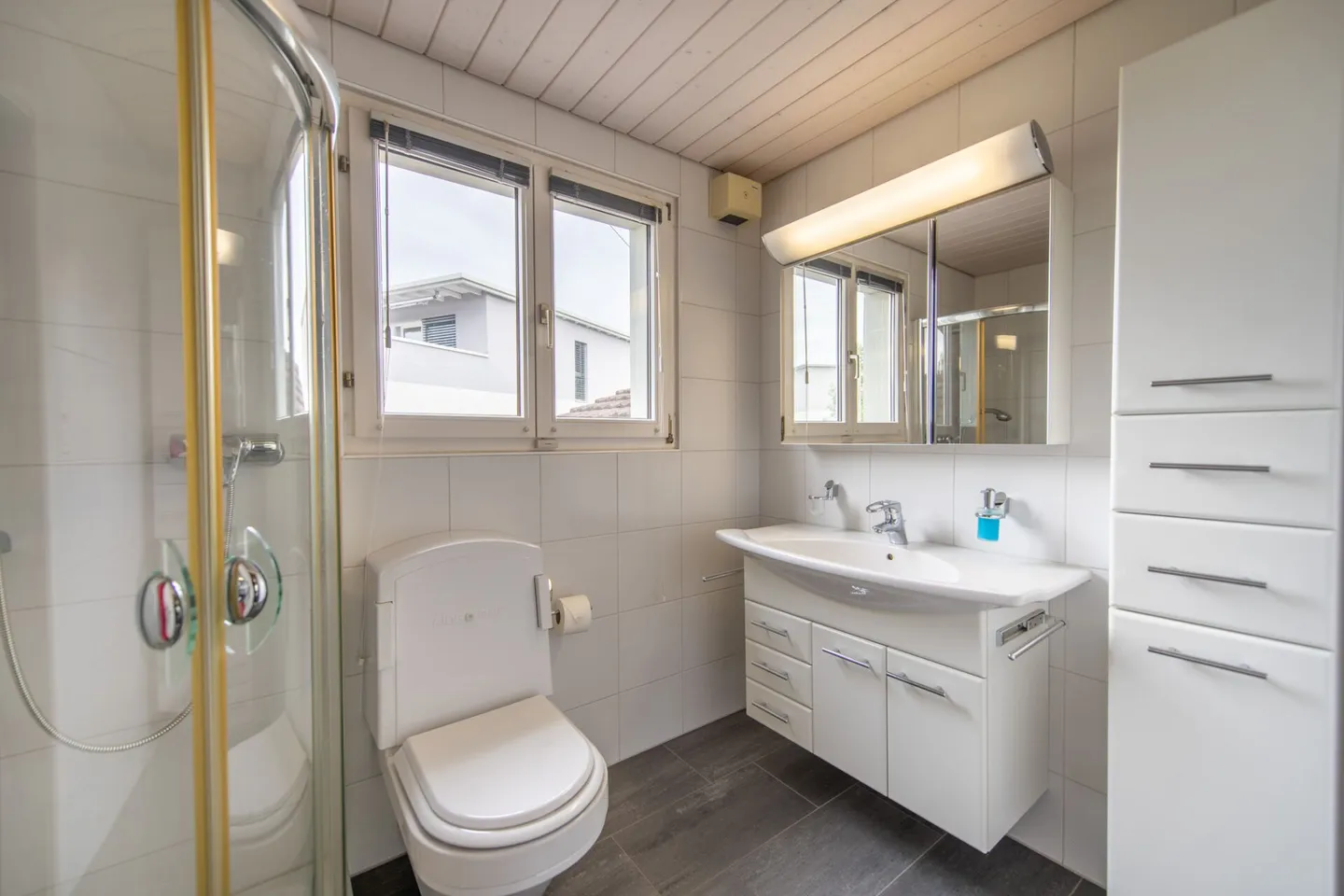 Vivere & Rilassarsi: Ampia Casa Unifamiliare con Oasi di Benessere - Foto 14 di 31