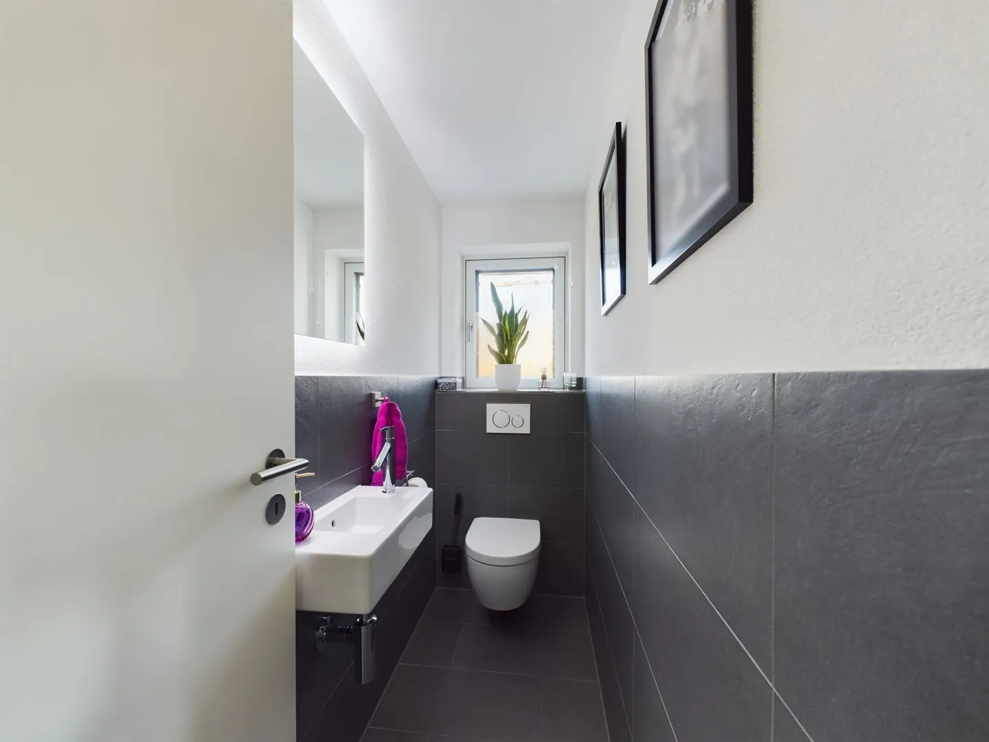 Casa unifamiliare moderna con pergola e cucina all'aperto - Foto 12 di 13